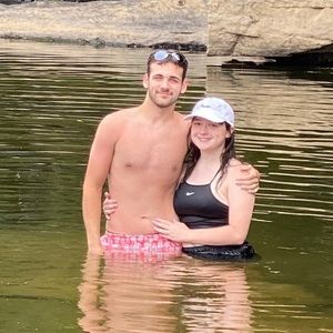 Meet your Posher, Cayleigh morgan